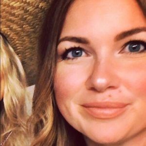 Meet your Posher, Jenna